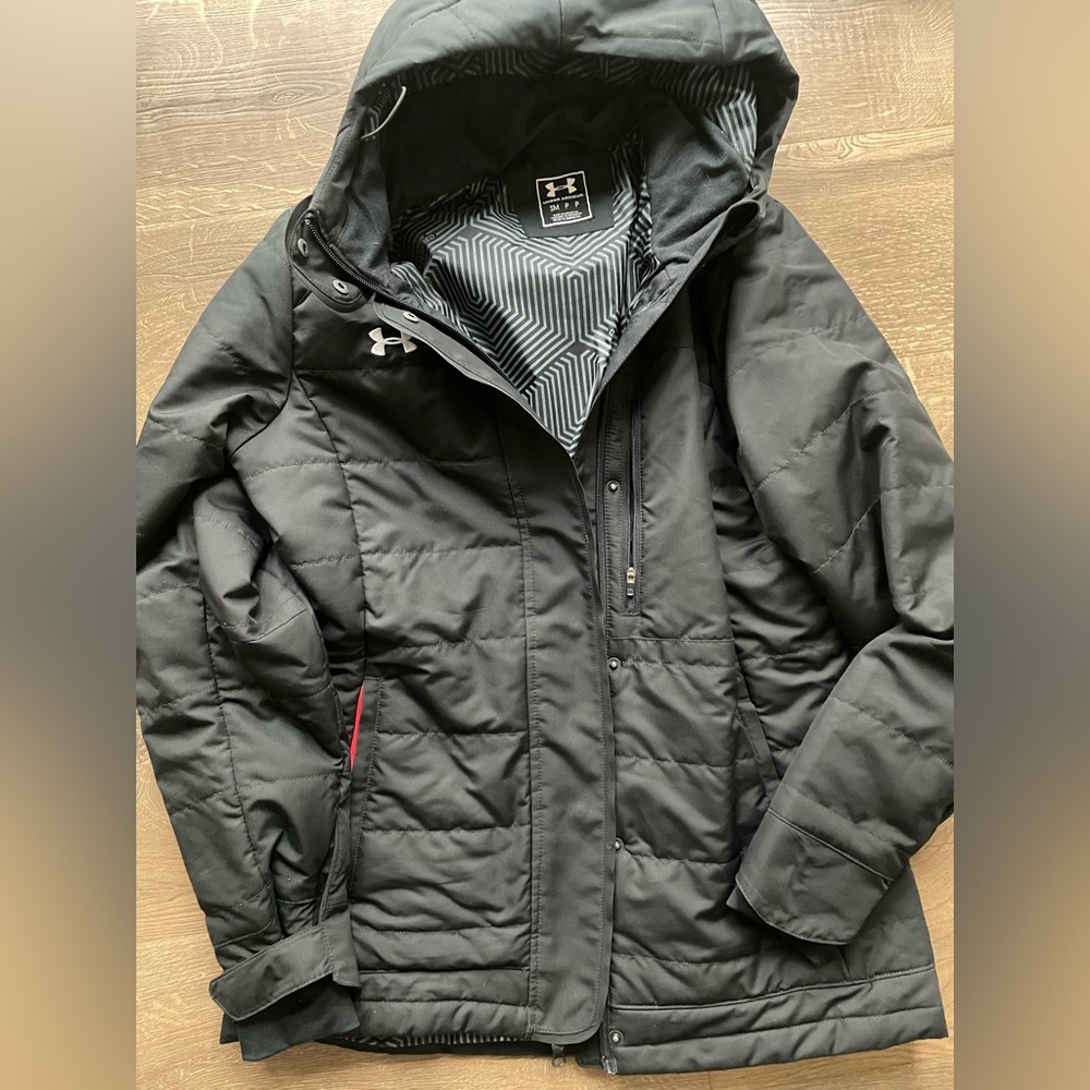 Under Armour Light Winter Jacket Small - image 1